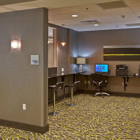 Holiday Inn Express And Suites Madison Central By Ihg Εξωτερικό φωτογραφία