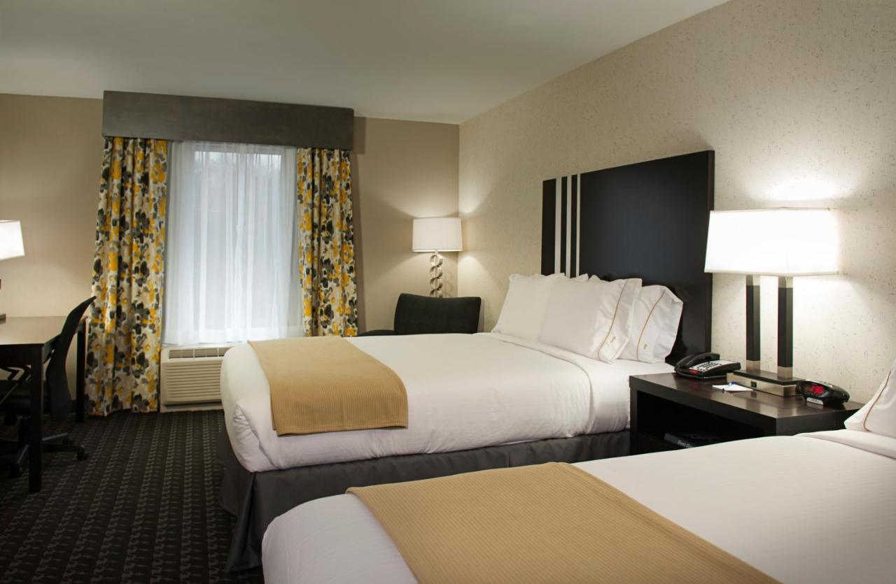 Holiday Inn Express And Suites Madison Central By Ihg Εξωτερικό φωτογραφία