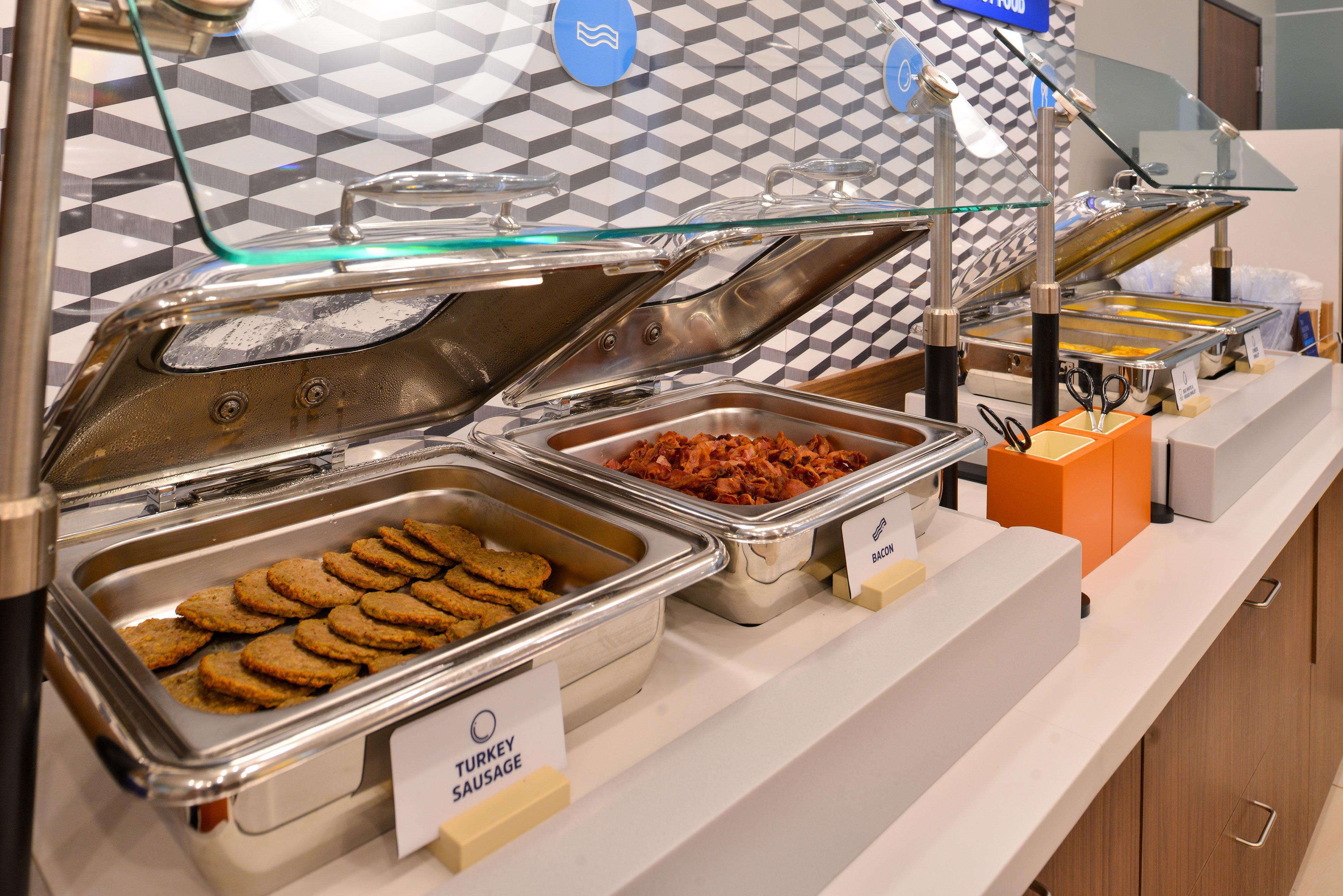 Holiday Inn Express And Suites Madison Central By Ihg Εξωτερικό φωτογραφία