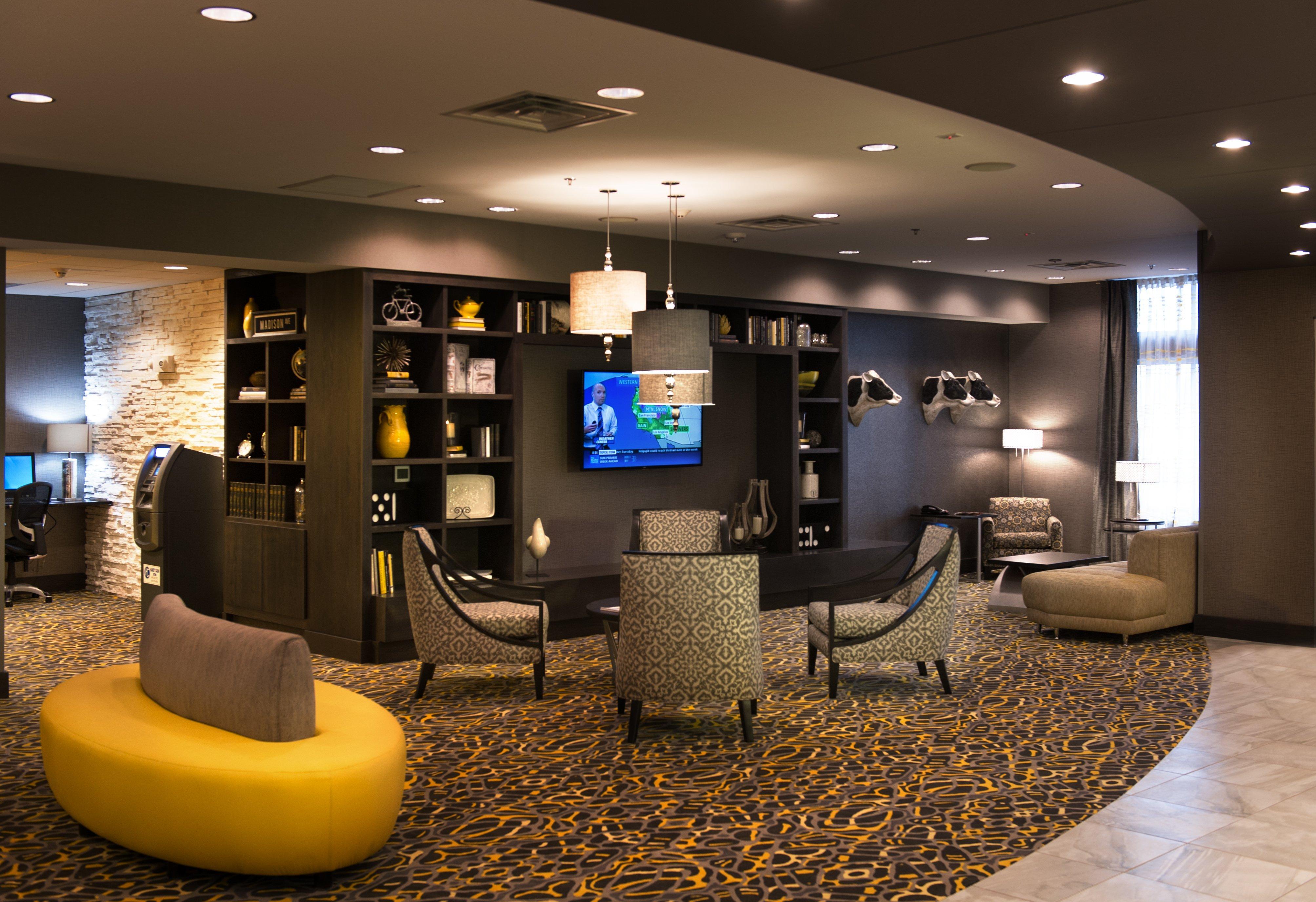 Holiday Inn Express And Suites Madison Central By Ihg Εξωτερικό φωτογραφία