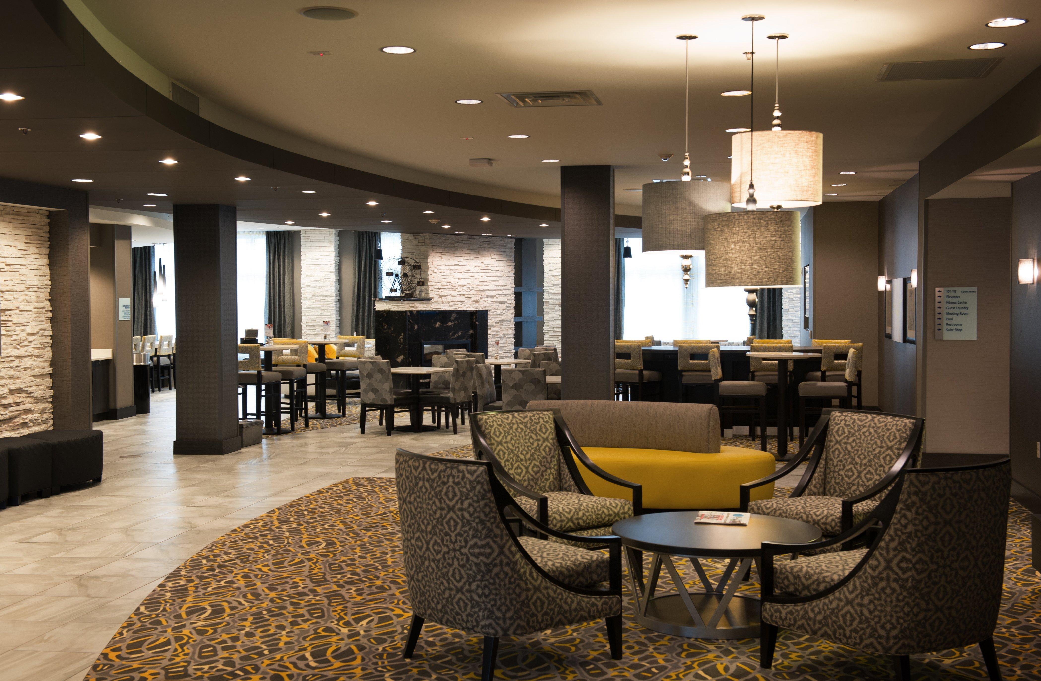 Holiday Inn Express And Suites Madison Central By Ihg Εξωτερικό φωτογραφία
